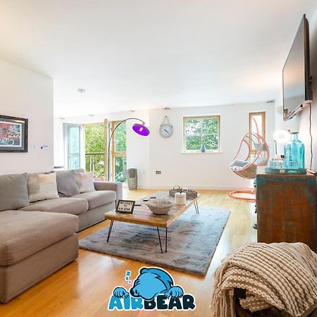 Large Boutique Harbourside Apartment - Football Table (Adults Only) Bristol Exterior photo