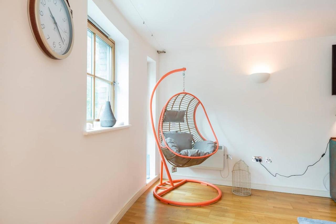 Large Boutique Harbourside Apartment - Football Table (Adults Only) Bristol Exterior photo