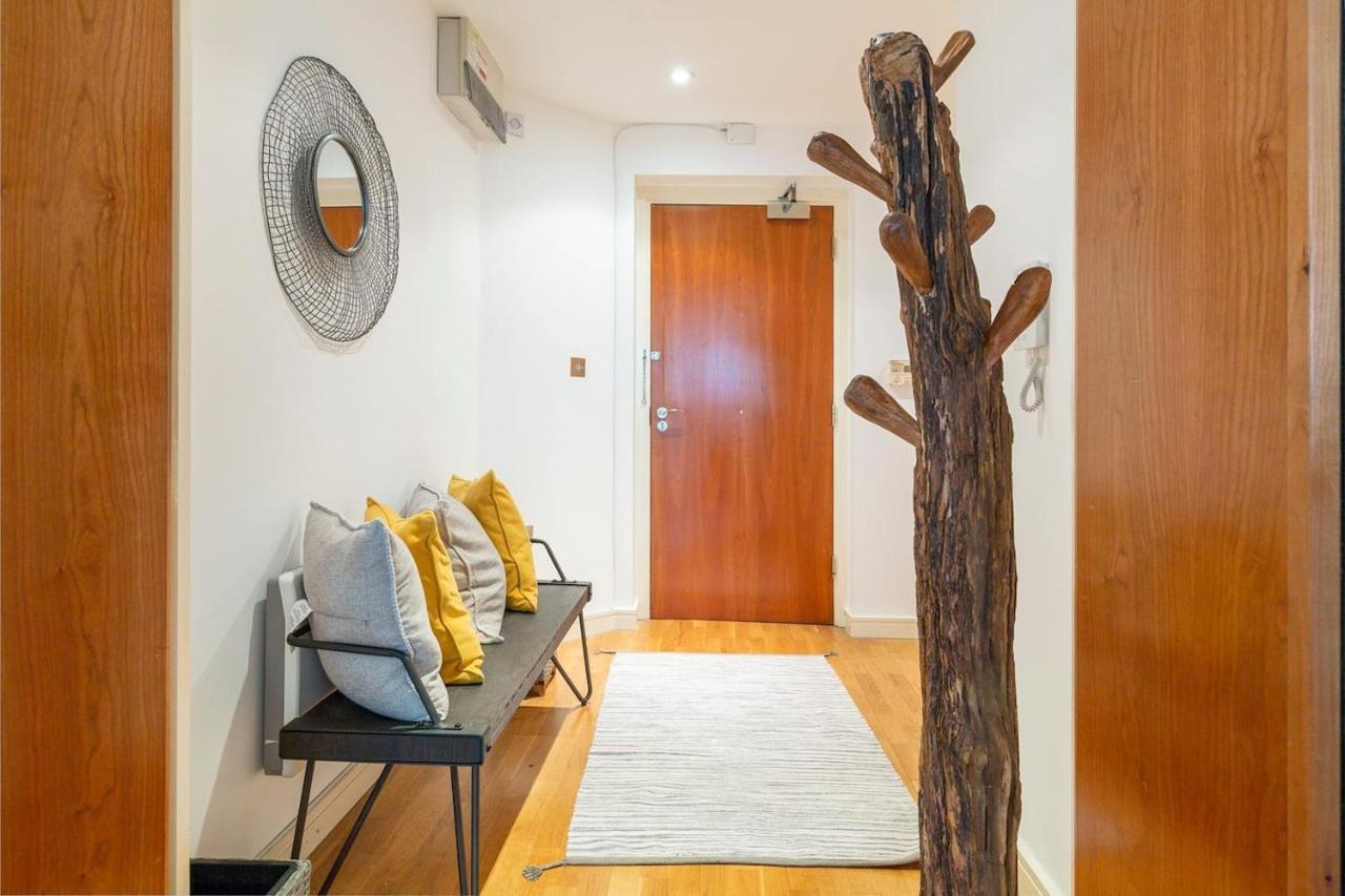 Large Boutique Harbourside Apartment - Football Table (Adults Only) Bristol Exterior photo