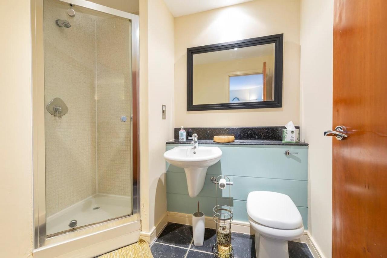 Large Boutique Harbourside Apartment - Football Table (Adults Only) Bristol Exterior photo