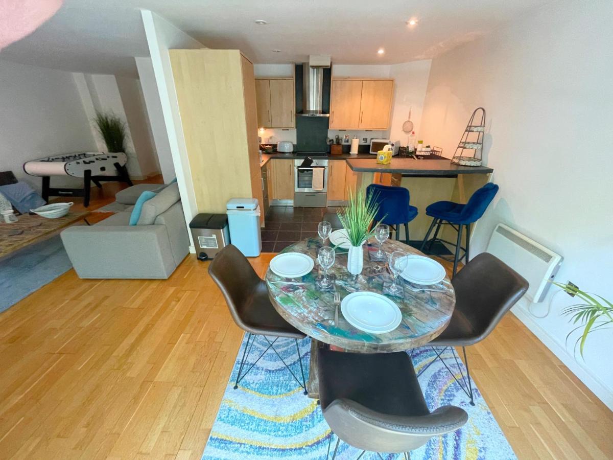 Large Boutique Harbourside Apartment - Football Table (Adults Only) Bristol Exterior photo
