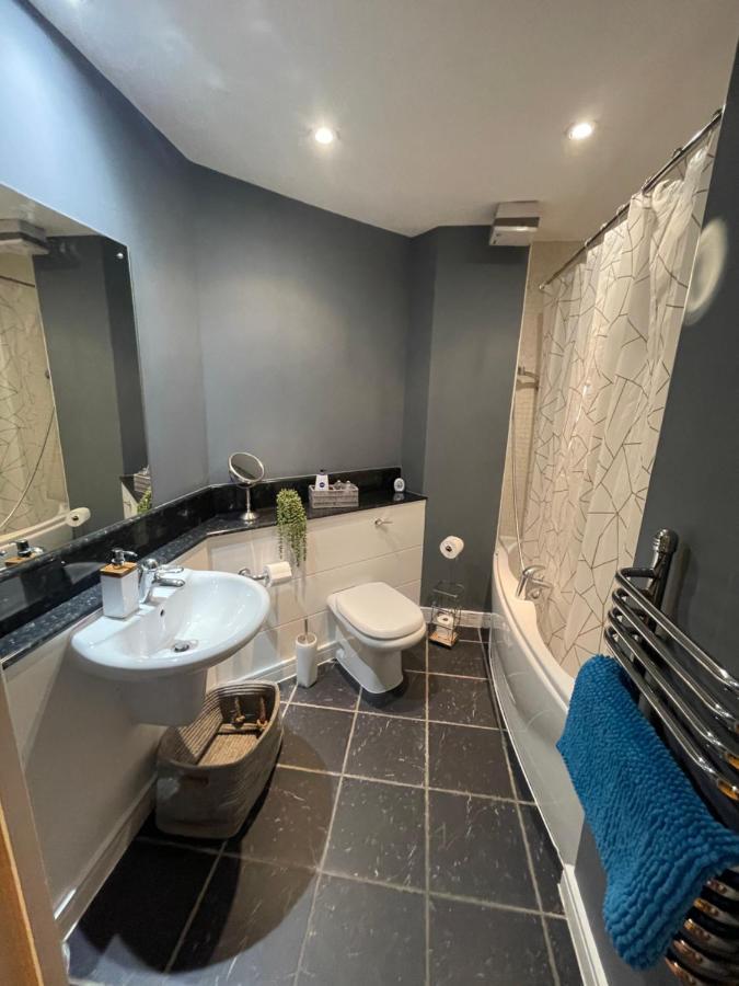 Large Boutique Harbourside Apartment - Football Table (Adults Only) Bristol Exterior photo