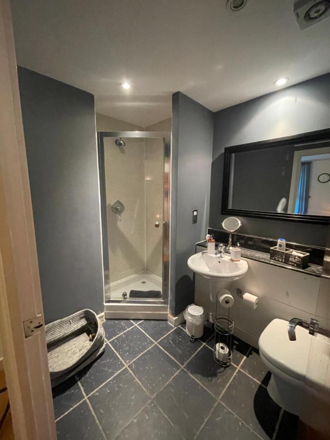 Large Boutique Harbourside Apartment - Football Table (Adults Only) Bristol Exterior photo